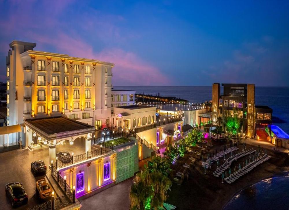 Les Ambassadeurs Hotel & Casino