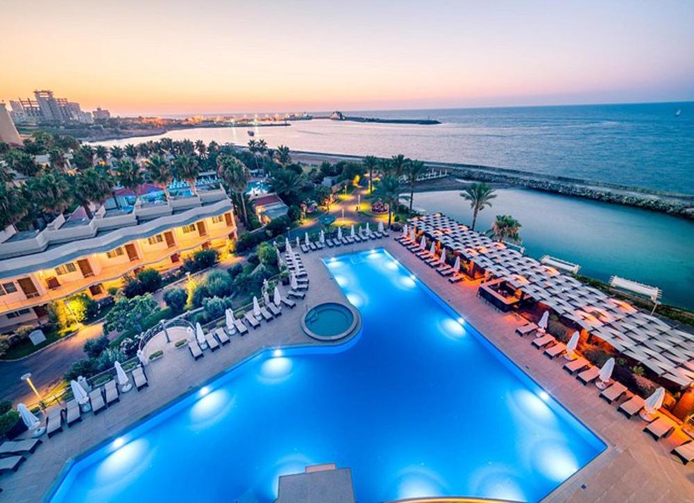 Vuni Palace Hotel & Casino
